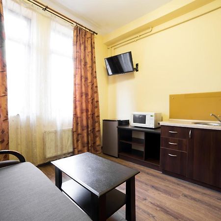 Апартаменти На Площі Митній Lviv Dış mekan fotoğraf